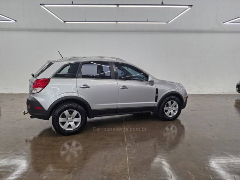 CHEVROLET - CAPTIVA - 2011/2011 - Prata - R$ 45.900,00