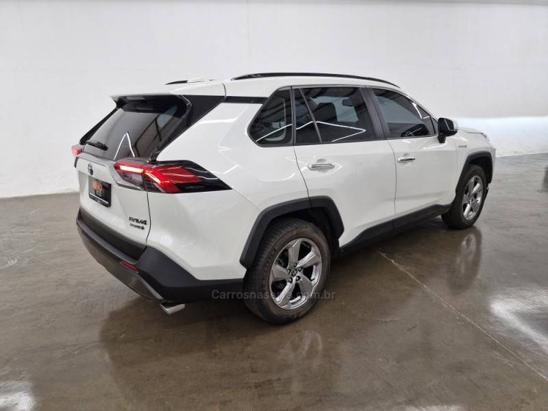 TOYOTA - RAV4 - 2021/2021 - Branca - R$ 189.900,00