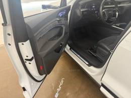 AUDI - E-TRON - 2021/2021 - Branca - R$ 375.900,00