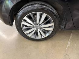 HONDA - FIT - 2015/2016 - Preta - R$ 65.900,00