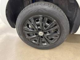 FIAT - PALIO - 2012/2013 - Branca - R$ 33.900,00