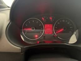 VOLKSWAGEN - SAVEIRO - 2015/2016 - Branca - R$ 72.900,00