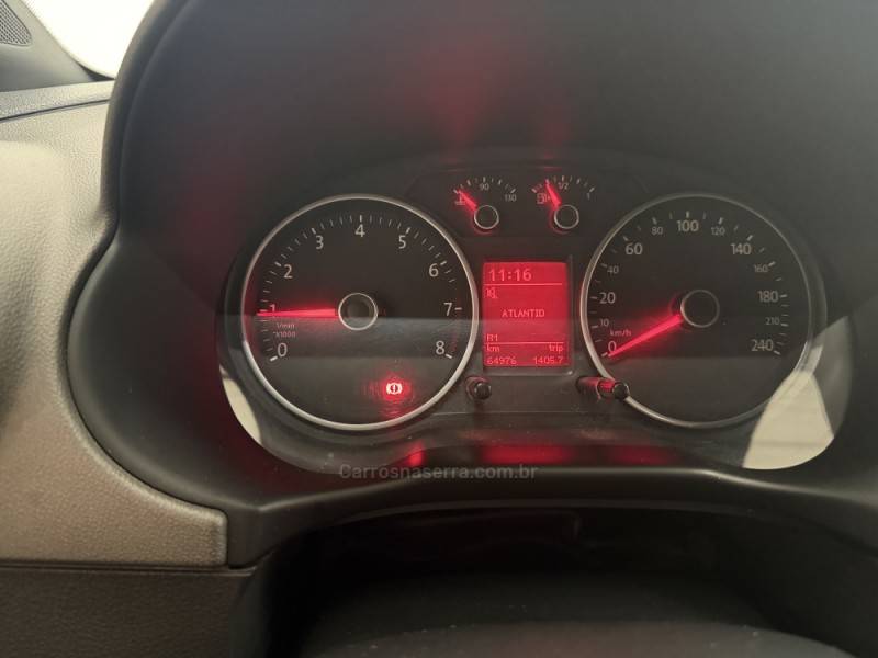 VOLKSWAGEN - SAVEIRO - 2015/2016 - Branca - R$ 72.900,00