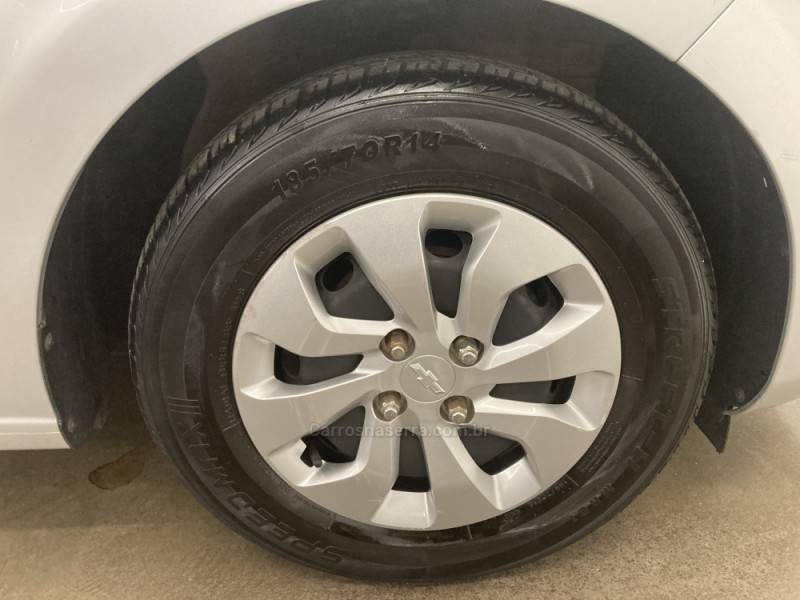 CHEVROLET - ONIX - 2020/2020 - Prata - R$ 53.900,00