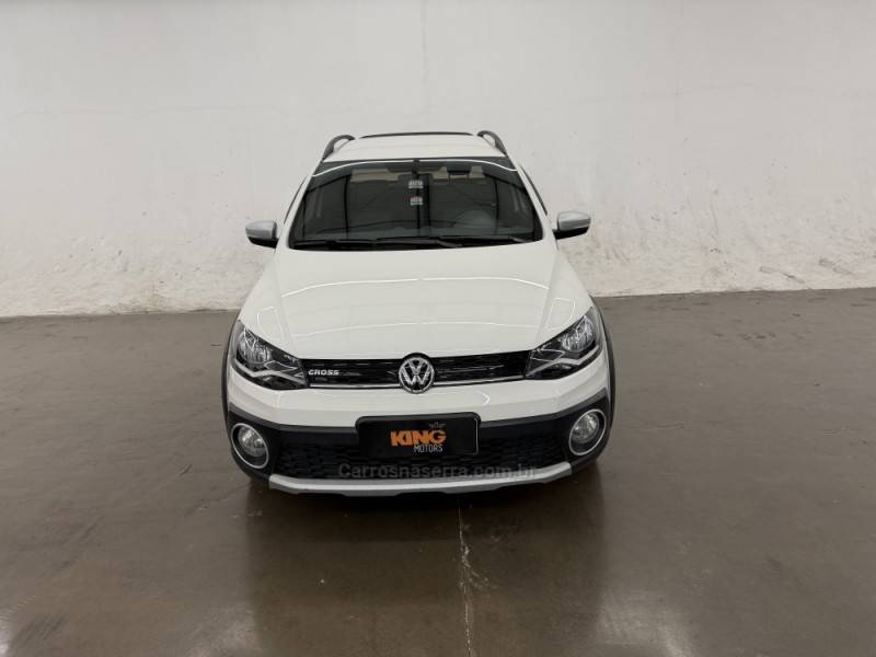 VOLKSWAGEN - SAVEIRO - 2015/2016 - Branca - R$ 72.900,00
