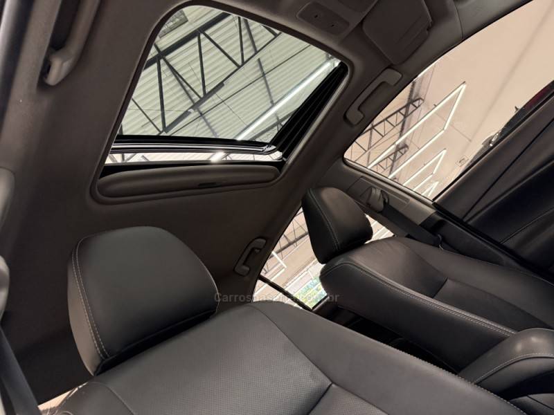 TOYOTA - YARIS - 2019/2020 - Prata - R$ 84.900,00