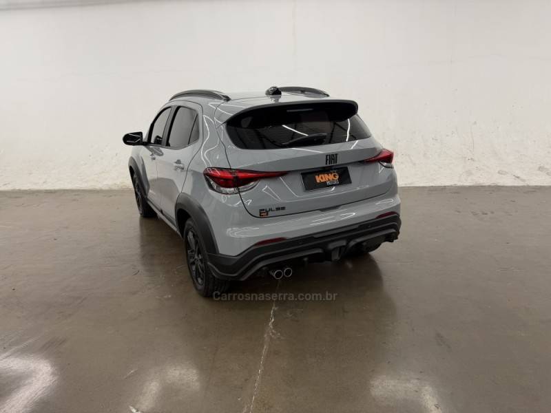 FIAT - PULSE - 2022/2022 - Cinza - R$ 89.900,00