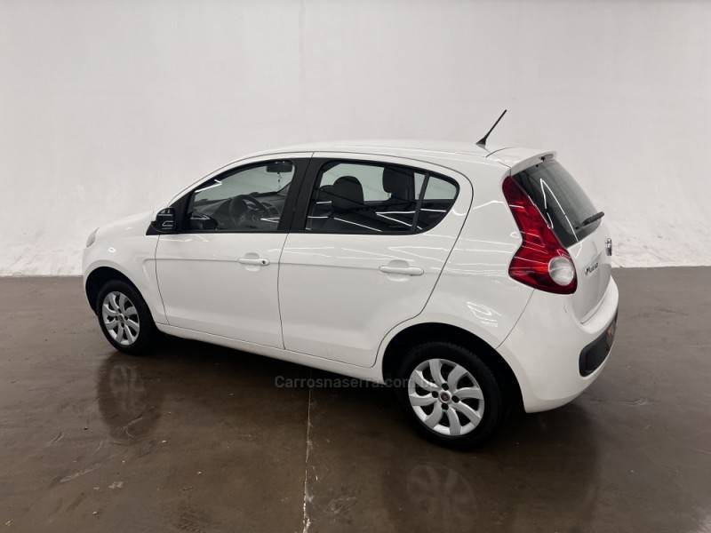 FIAT - PALIO - 2017/2017 - Branca - R$ 42.900,00