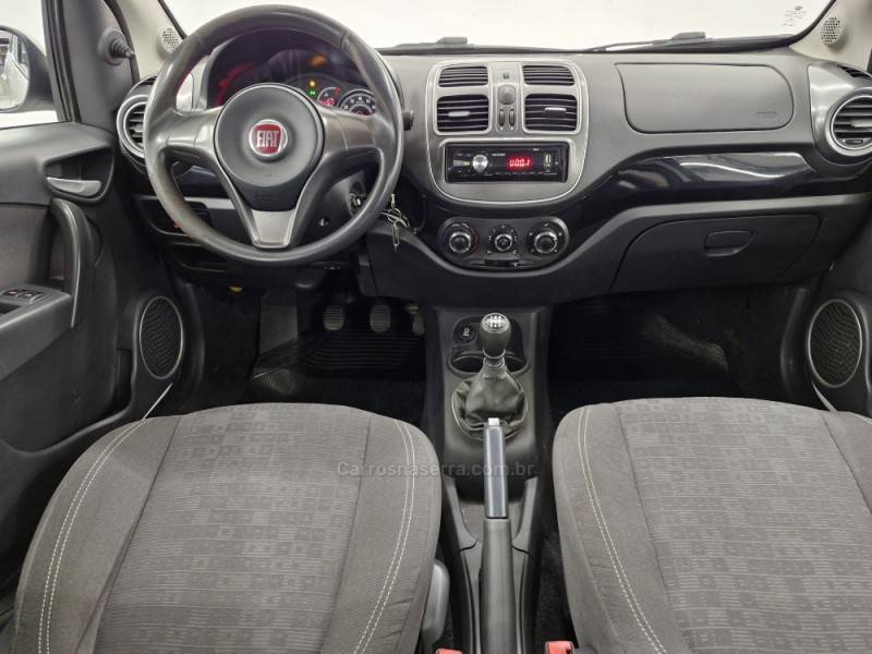 FIAT - PALIO - 2017/2017 - Branca - R$ 39.900,00