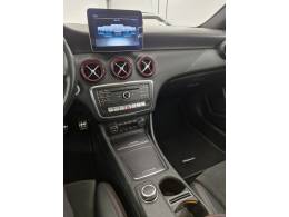 MERCEDES-BENZ - A 250 - 2017/2017 - Vermelha - Sob Consulta