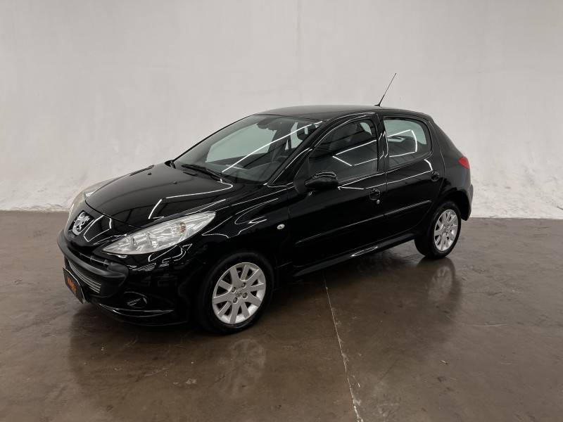 PEUGEOT - 207 - 2009/2010 - Preta - R$ 24.900,00