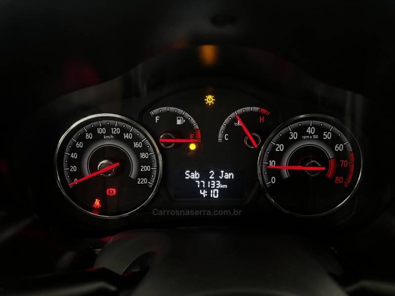 FIAT - PALIO - 2017/2017 - Branca - R$ 42.900,00