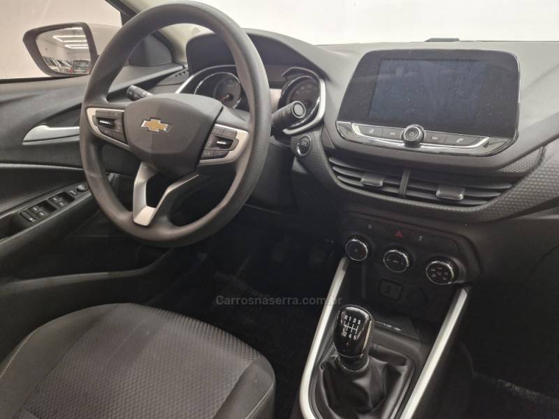 CHEVROLET - ONIX - 2020/2020 - Branca - R$ 64.900,00