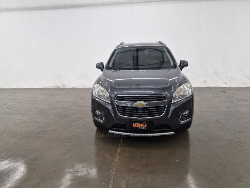 CHEVROLET - TRACKER - 2013/2014 - Cinza - R$ 61.900,00