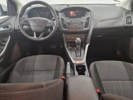 FORD - FOCUS - 2018/2018 - Branca - R$ 66.900,00