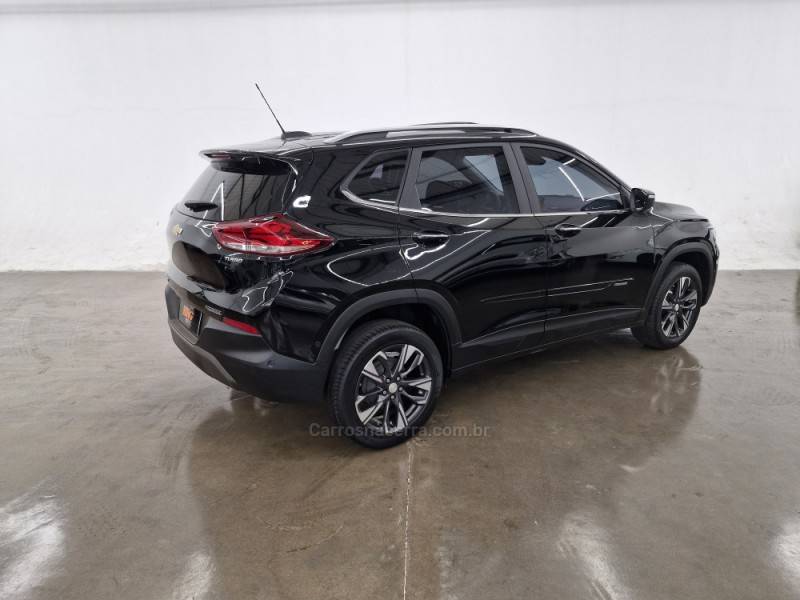 CHEVROLET - TRACKER - 2022/2023 - Preta - R$ 119.900,00