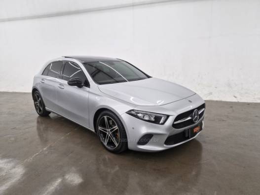 MERCEDES-BENZ - A 250 - 2019/2020 - Prata - R$ 195.900,00