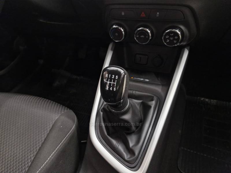 CHEVROLET - ONIX - 2020/2020 - Branca - R$ 64.900,00