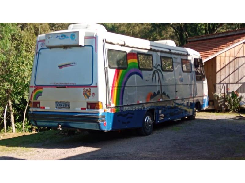 OUTRAS - MOTOR HOME - 1989/1990 - Prata - R$ 259.900,00