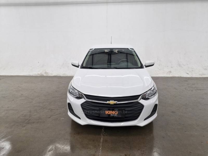 CHEVROLET - ONIX - 2020/2020 - Branca - R$ 64.900,00