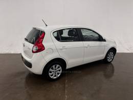 FIAT - PALIO - 2017/2017 - Branca - R$ 42.900,00