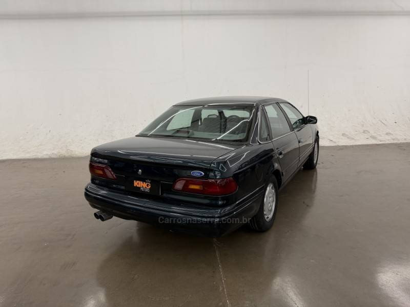 FORD - TAURUS - 1995/1995 - Verde - R$ 45.900,00