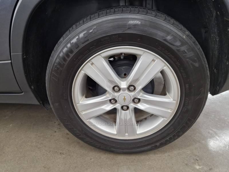 CHEVROLET - TRACKER - 2013/2014 - Cinza - R$ 61.900,00
