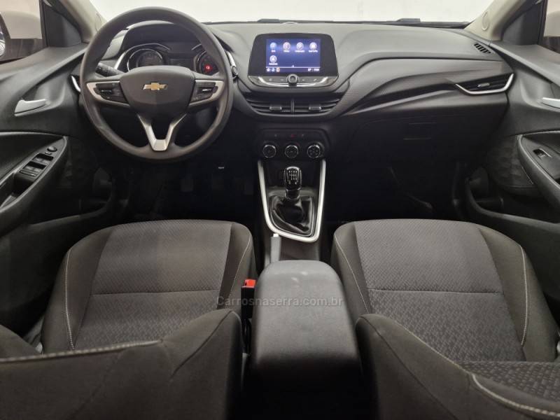 CHEVROLET - ONIX - 2020/2020 - Branca - R$ 64.900,00