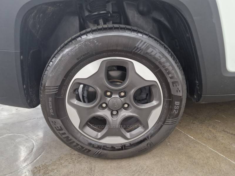 JEEP - RENEGADE - 2015/2016 - Branca - R$ 67.900,00