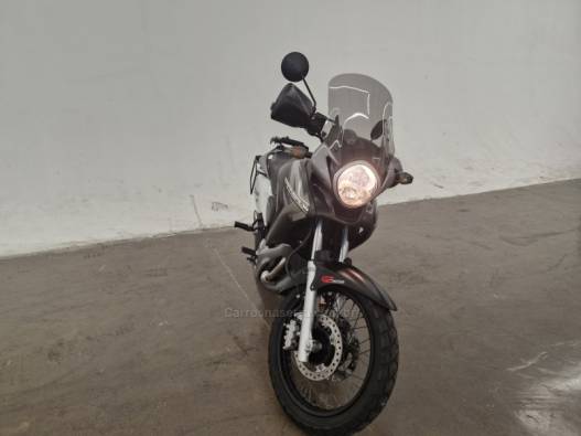 HONDA - XL 700V - 2014/2014 - Branca - R$ 33.900,00