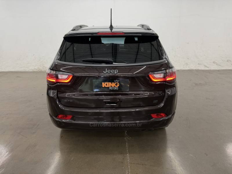 JEEP - COMPASS - 2021/2022 - Marrom - R$ 156.900,00