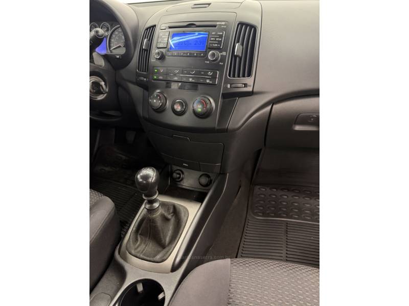 HYUNDAI - I30 - 2009/2010 - Preta - R$ 39.900,00