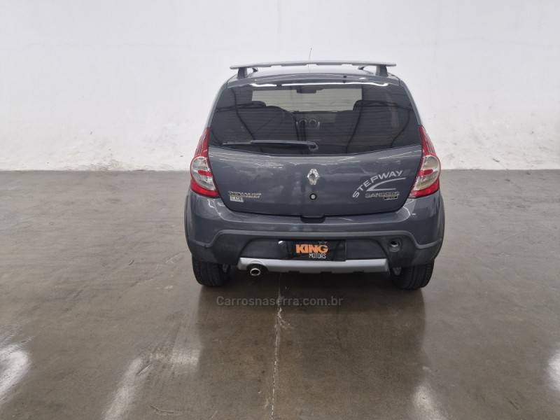 RENAULT - SANDERO - 2008/2009 - Cinza - R$ 37.900,00