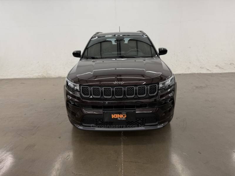 JEEP - COMPASS - 2021/2022 - Marrom - R$ 156.900,00