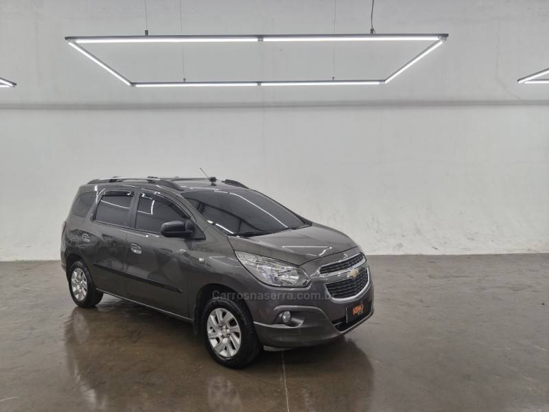 CHEVROLET - SPIN - 2013/2013 - Cinza - R$ 52.900,00