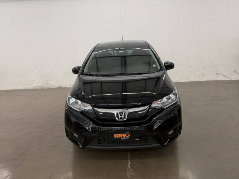 HONDA - FIT - 2015/2016 - Preta - R$ 65.900,00