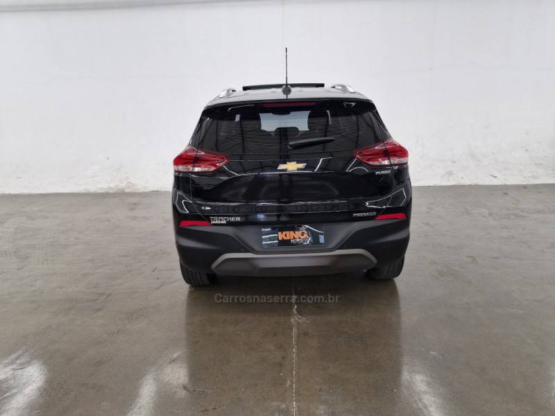 CHEVROLET - TRACKER - 2022/2023 - Preta - R$ 119.900,00