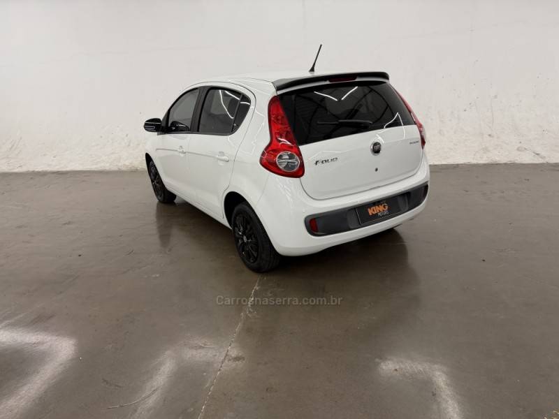 FIAT - PALIO - 2012/2013 - Branca - R$ 33.900,00