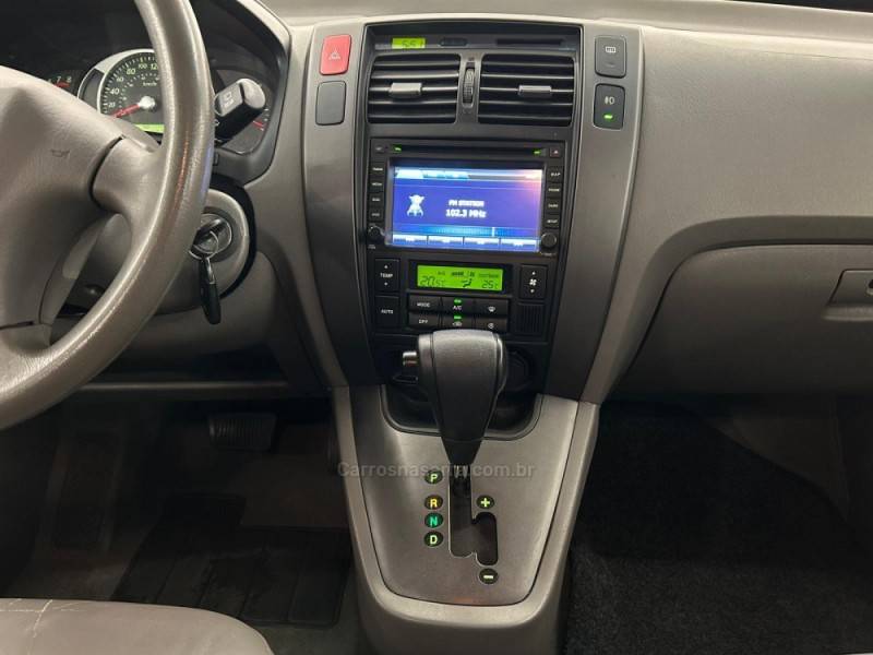 HYUNDAI - TUCSON - 2014/2015 - Branca - R$ 59.900,00