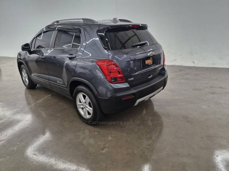 CHEVROLET - TRACKER - 2013/2014 - Cinza - R$ 61.900,00