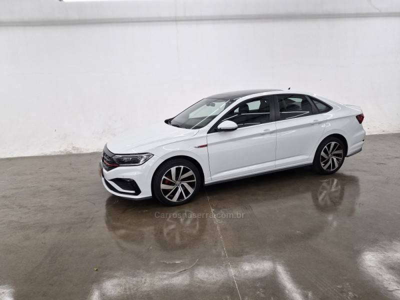 VOLKSWAGEN - JETTA - 2019/2019 - Branca - R$ 159.900,00