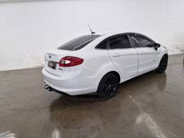 FORD - FOCUS - 2012/2013 - Branca - R$ 39.900,00