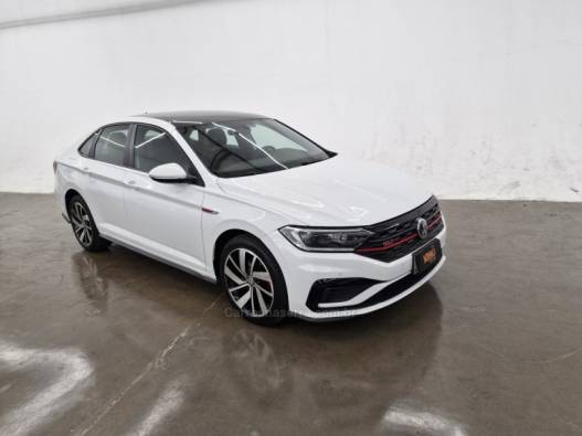 VOLKSWAGEN - JETTA - 2019/2019 - Branca - R$ 159.900,00