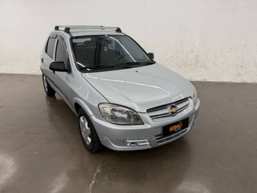 CHEVROLET - CELTA - 2009/2010 - Prata - R$ 25.900,00