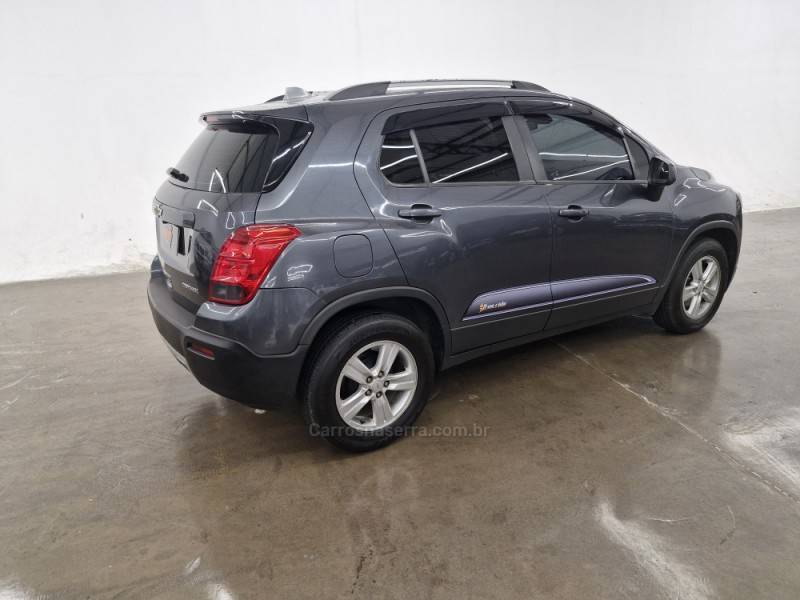 CHEVROLET - TRACKER - 2013/2014 - Cinza - R$ 61.900,00