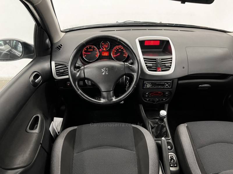 PEUGEOT - 207 - 2009/2010 - Preta - R$ 24.900,00