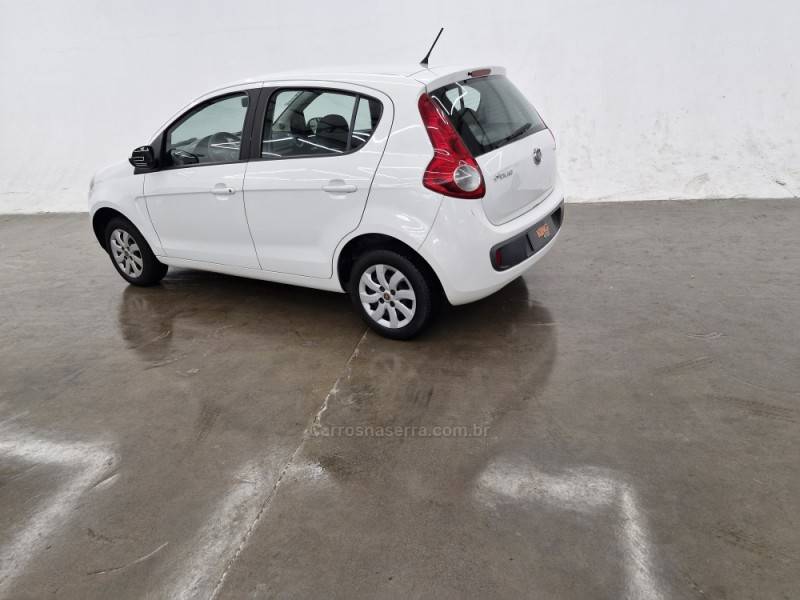 FIAT - PALIO - 2017/2017 - Branca - R$ 39.900,00