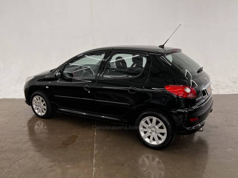 PEUGEOT - 207 - 2009/2010 - Preta - R$ 24.900,00