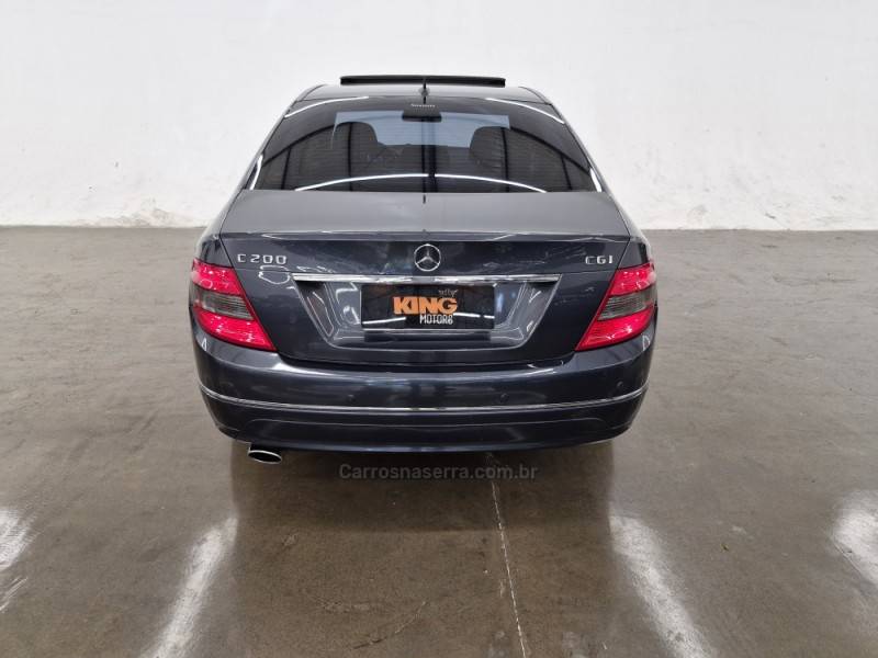 MERCEDES-BENZ - C 200 - 2011/2011 - Cinza - R$ 69.900,00