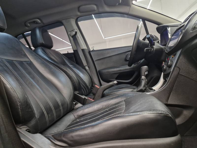 CHEVROLET - TRACKER - 2013/2014 - Cinza - R$ 61.900,00
